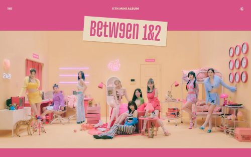 TWICE  BETWEEN 1&2 (плакат) 
