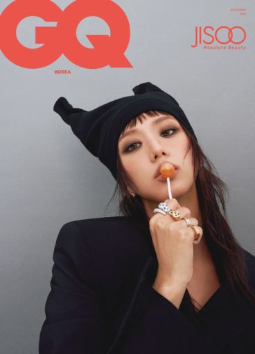 JISOO - NOVEMBER 2025 [GQ] (D ver) PRE - ORDER 