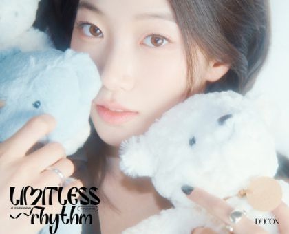 LE SSERAFIM - A-TYPE DICON VOLUME Nº32 LE SSERAFIM LIMITLESS RHYTHM (KAZUHA) + BINDER PAPER TYPE A ONE PACK PRE - ORDER 