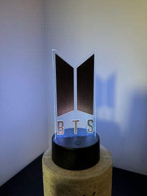 BTS – Светещо Лого (LED Фен Лампа  Декорация