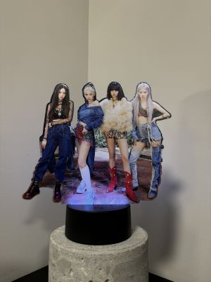 BLACKPINK – Светеща Декорация LED Лампа K-pop Дизайн Подарък за Фенове