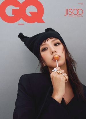 JISOO - NOVEMBER 2025 [GQ] (D ver) PRE - ORDER 